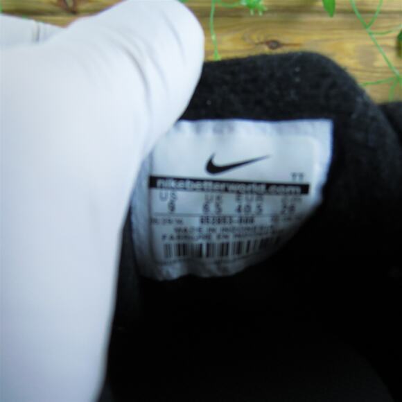 Nike Women Flex Experience RN 3 Sneaker Black Synthetic 9 Medium Gently Used2025 - Picture 5 of 7